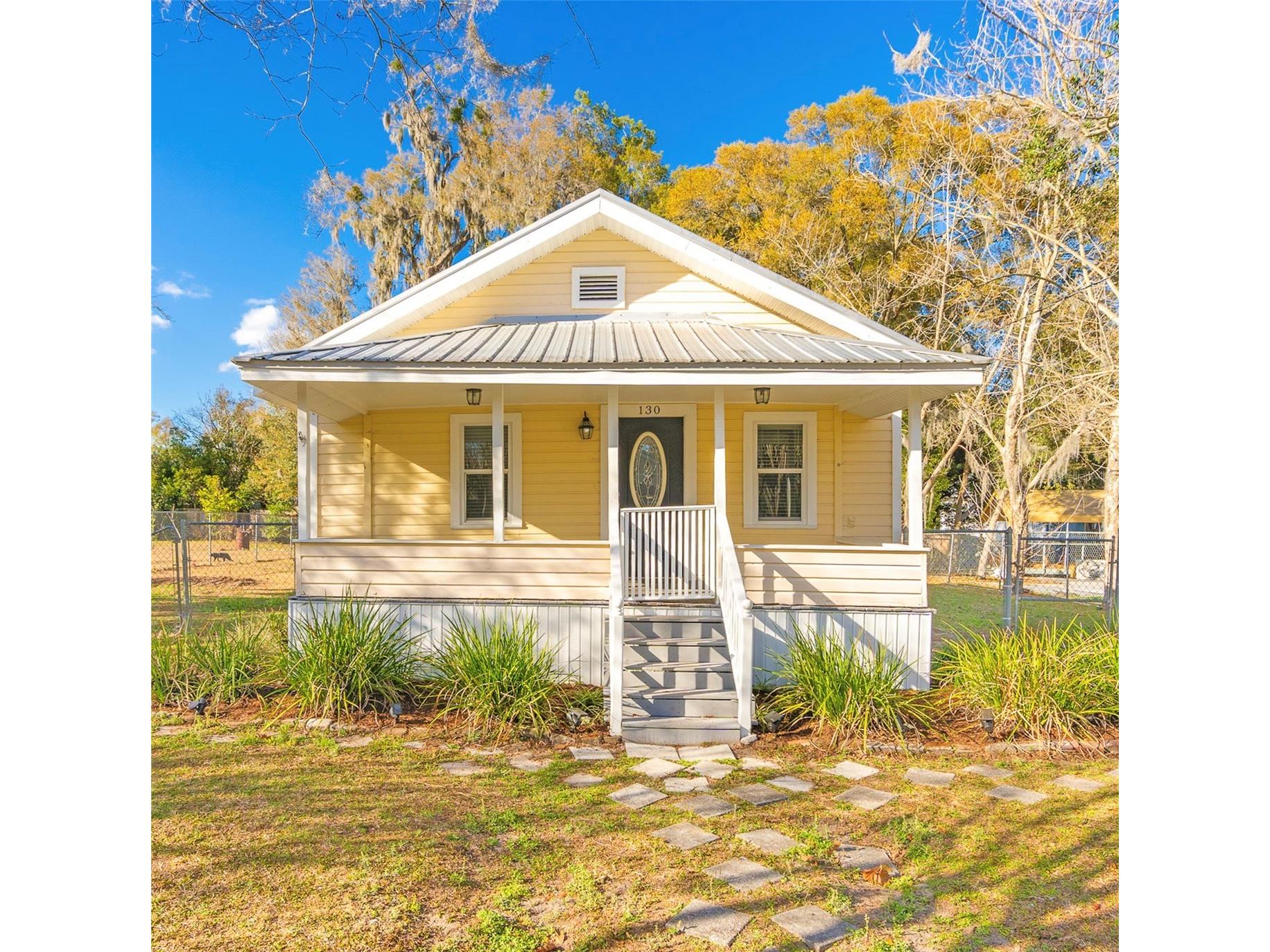 130 W Pennsylvania Lake Helen FL 32744 V4947698 image1