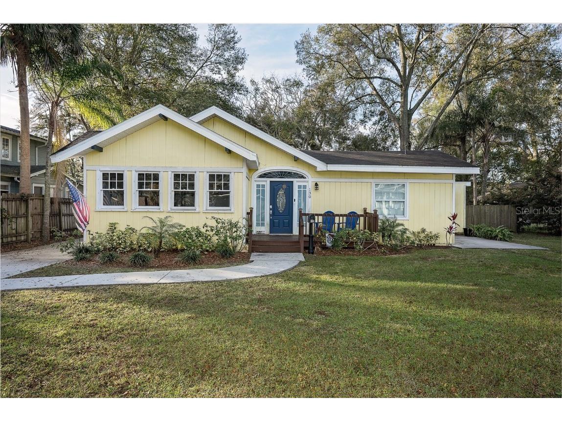 130 Young Place Lakeland FL 33803 L4942743 image1