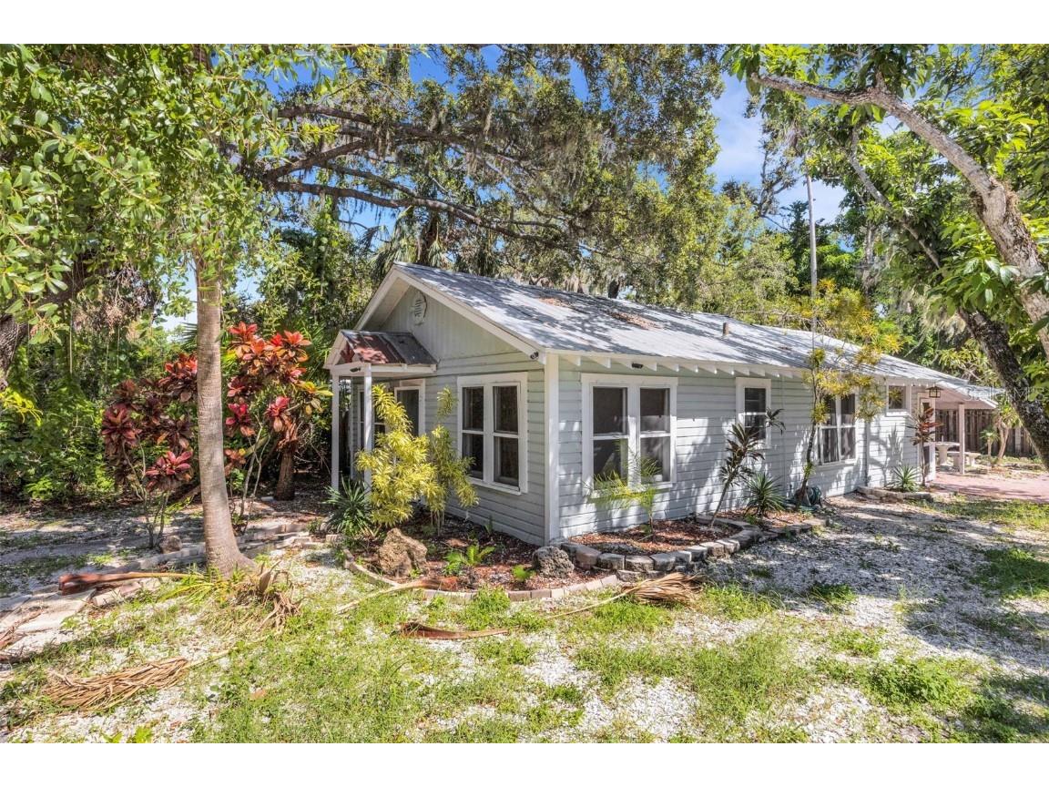 1300 40th Street Sarasota FL 34234 A4663703 image1