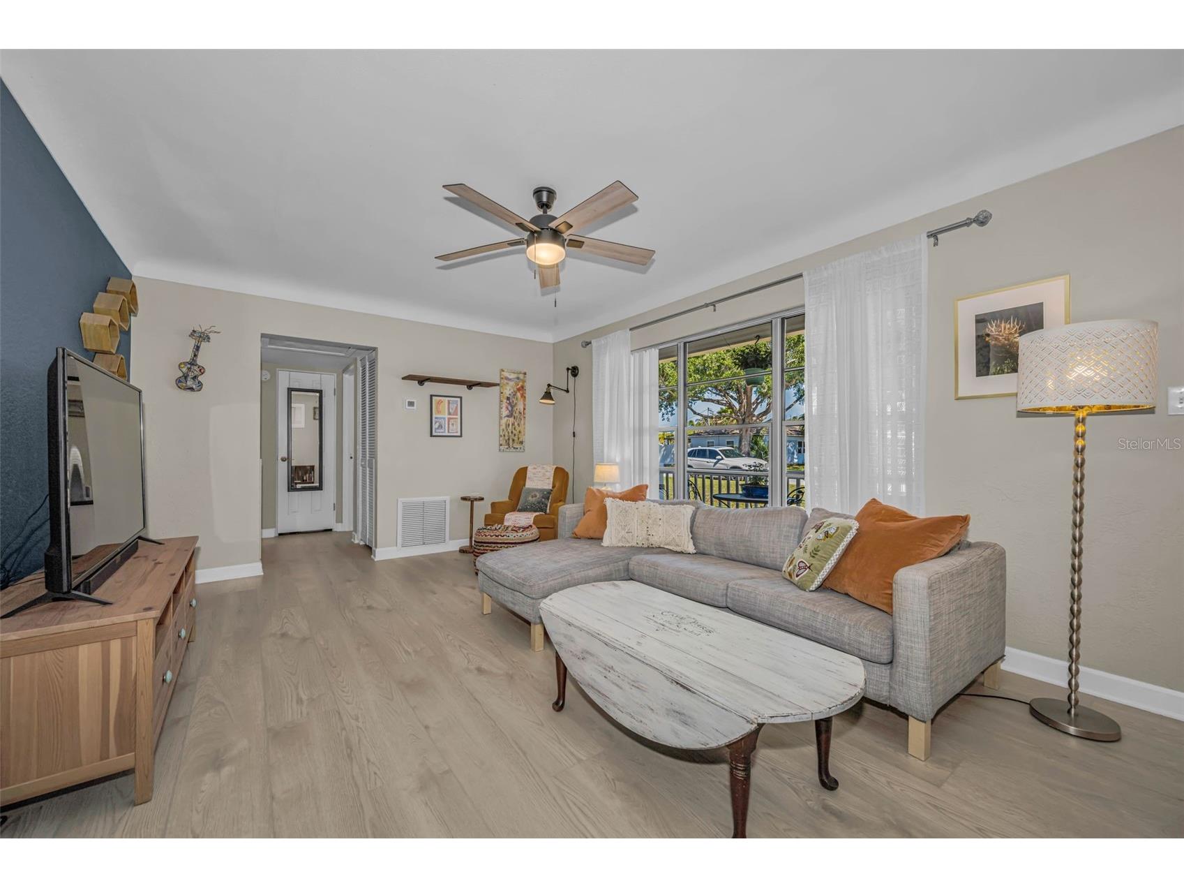 1300 63rd Avenue N Saint Petersburg FL 33702 TB8497791 image7