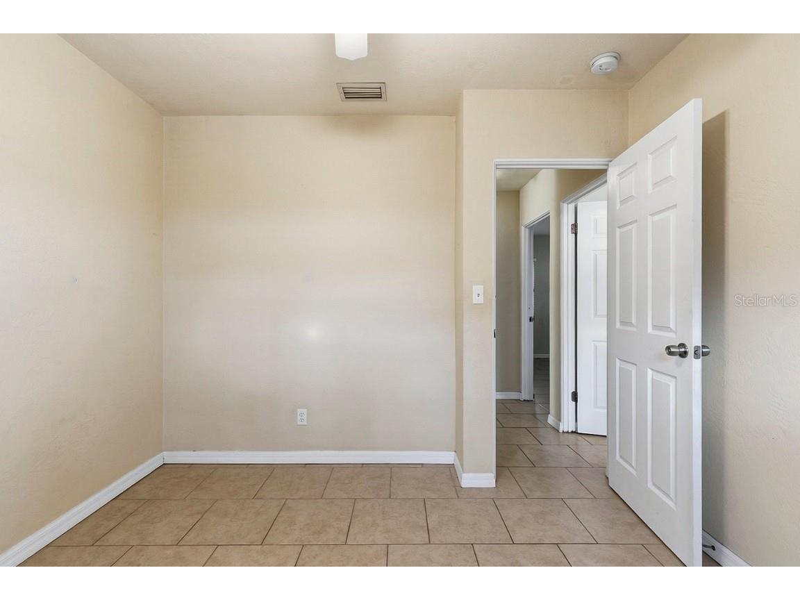 1300 79th Avenue N Saint Petersburg FL 33702 O6354448 image34