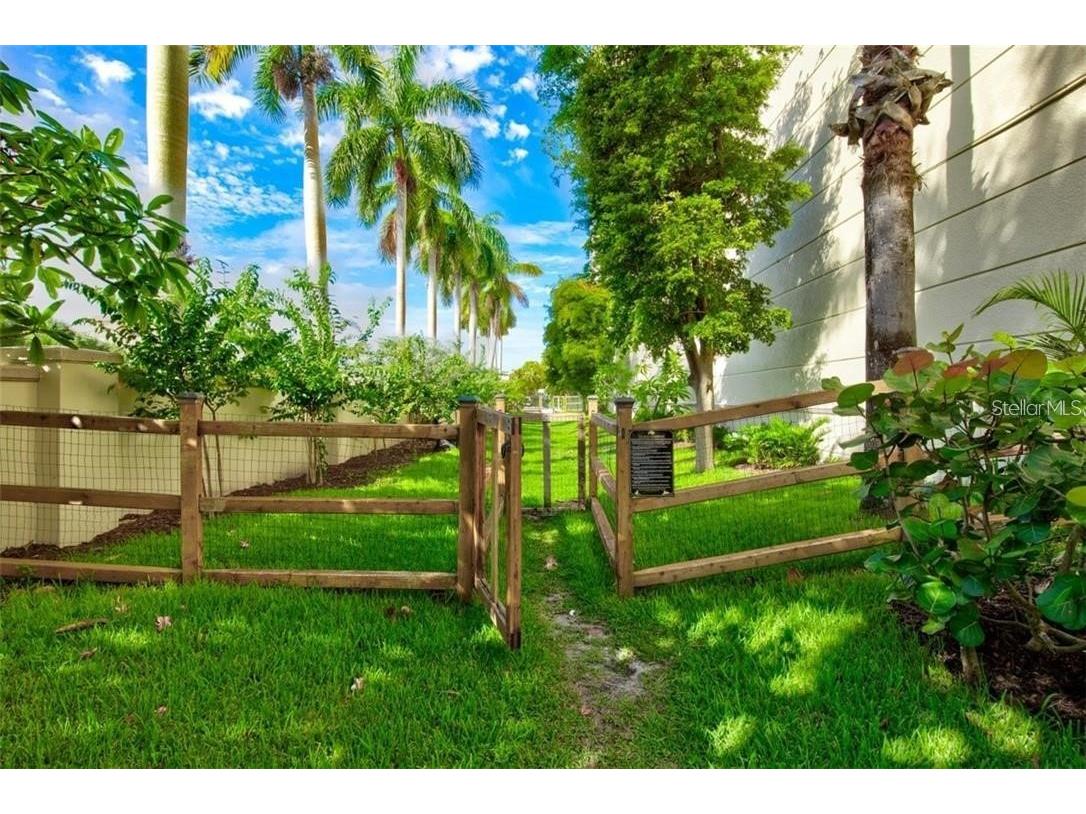 1300 Benjamin Franklin Drive #301 Sarasota FL 34236 - GULF OF MEXICO A4695838 image43