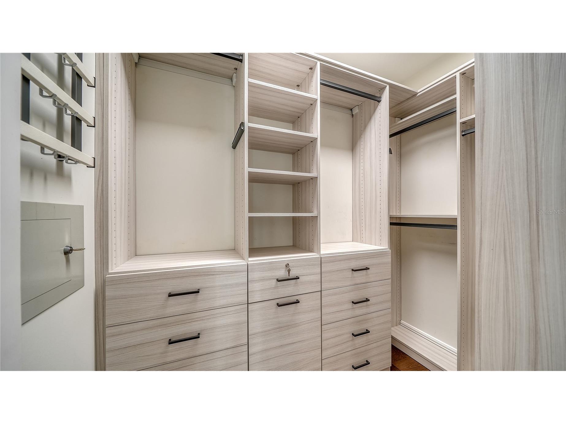 1300 Benjamin Franklin Drive #303 Sarasota FL 34236 - GULF A4683750 image17