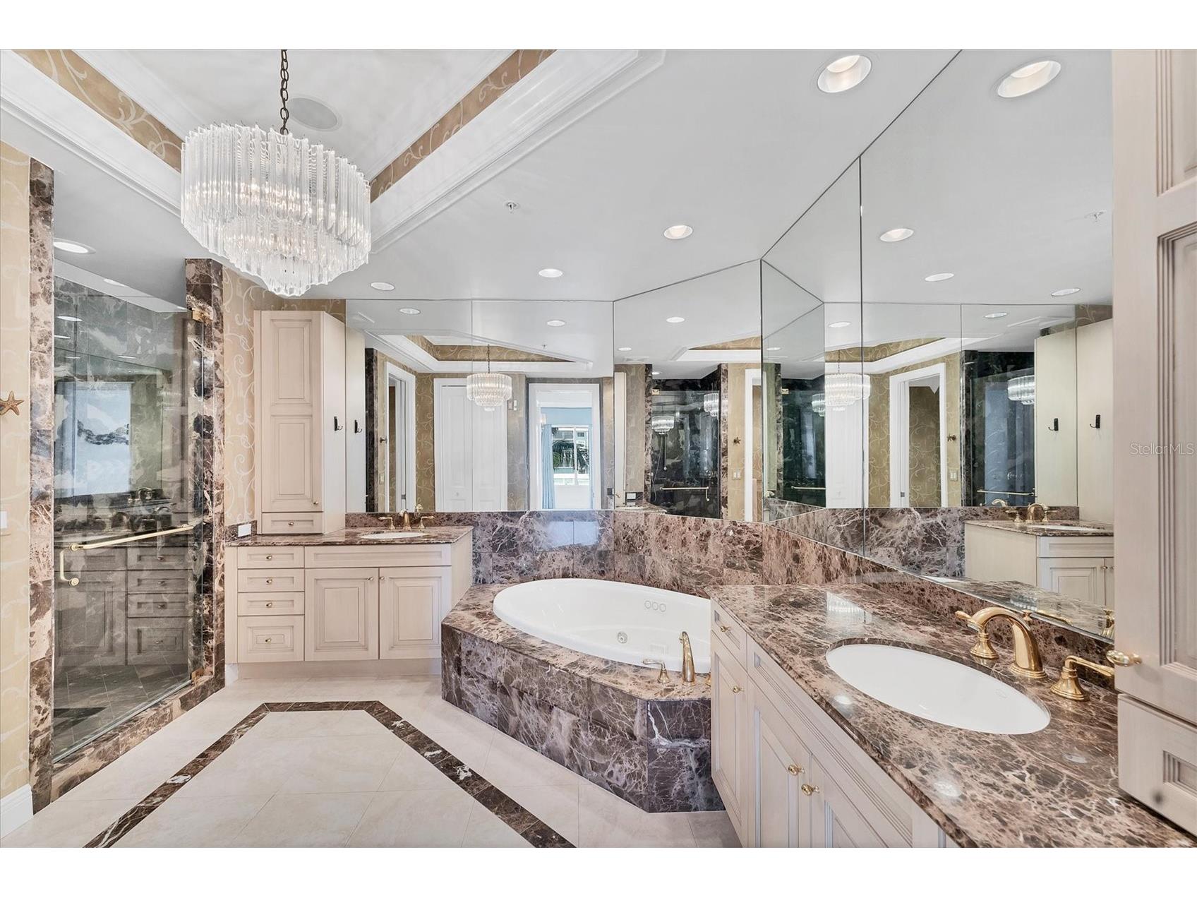 1300 Benjamin Franklin Drive #304 Sarasota FL 34236 - GULF OF AMERICA A4682965 image34