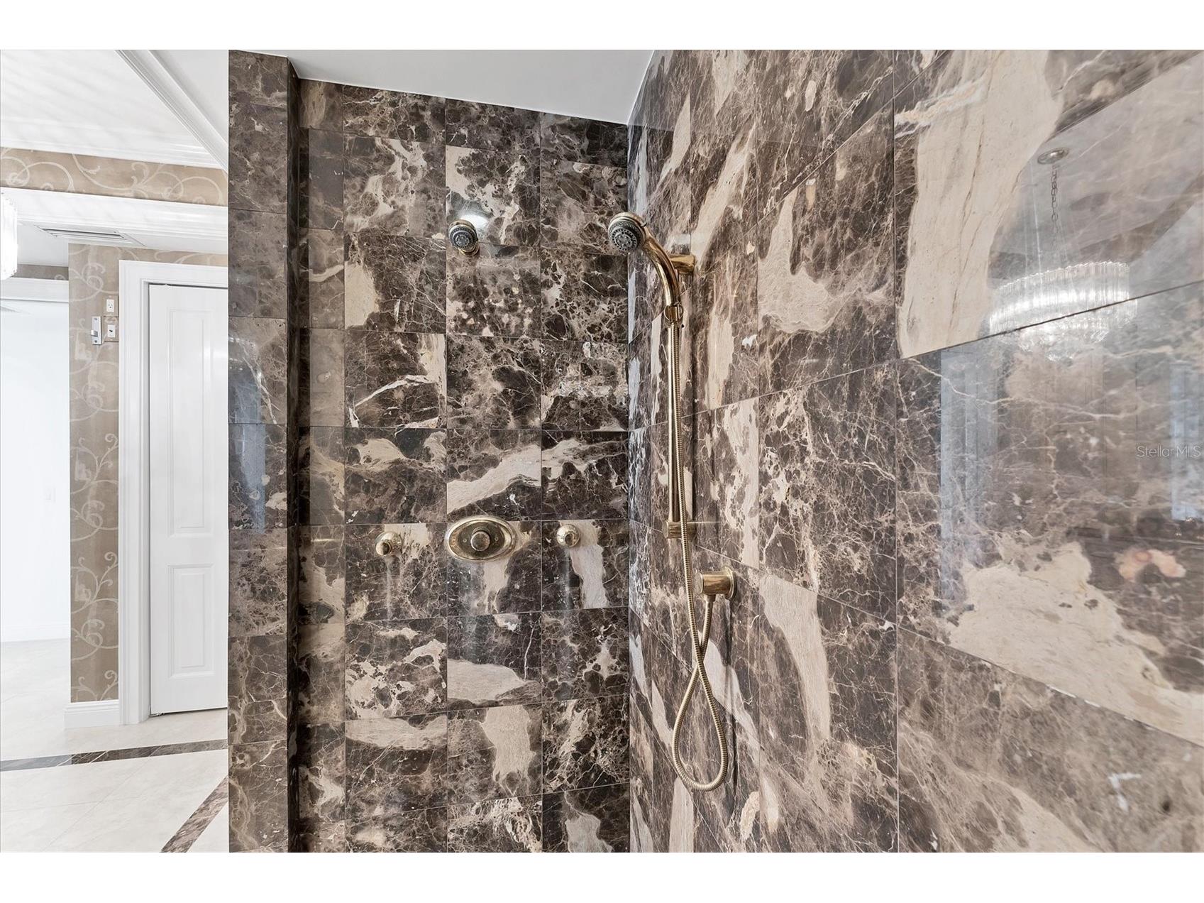 1300 Benjamin Franklin Drive #304 Sarasota FL 34236 - GULF OF AMERICA A4682965 image39
