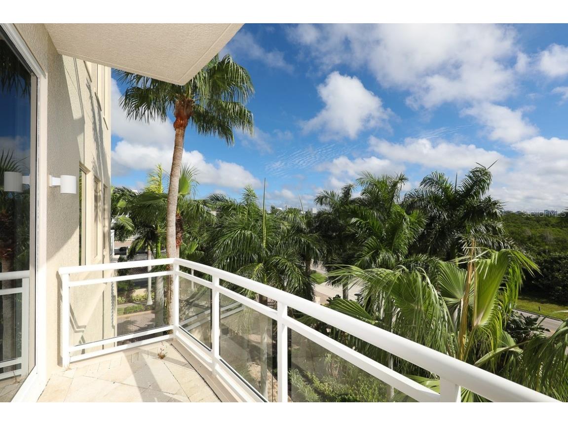 1300 Benjamin Franklin Drive #305 Sarasota FL 34236 A4594066 image15