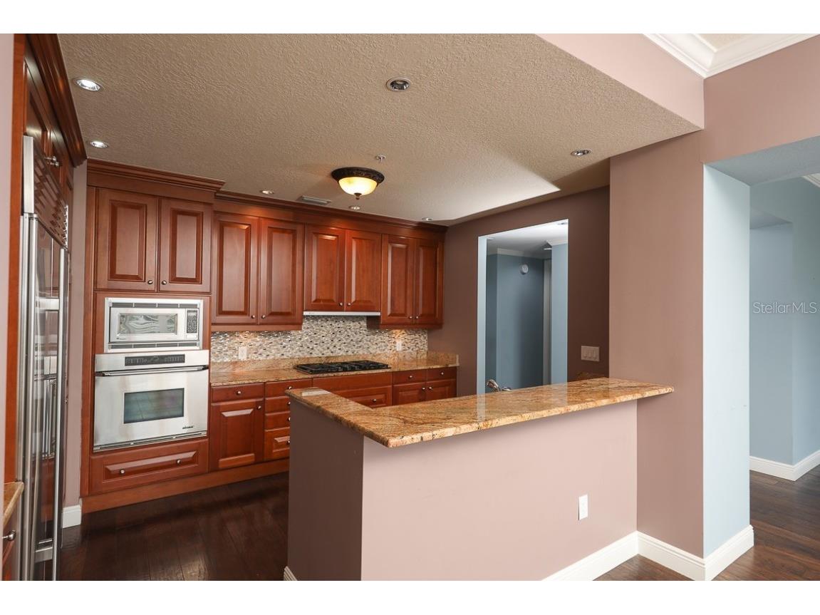 1300 Benjamin Franklin Drive #305 Sarasota FL 34236 A4594066 image16