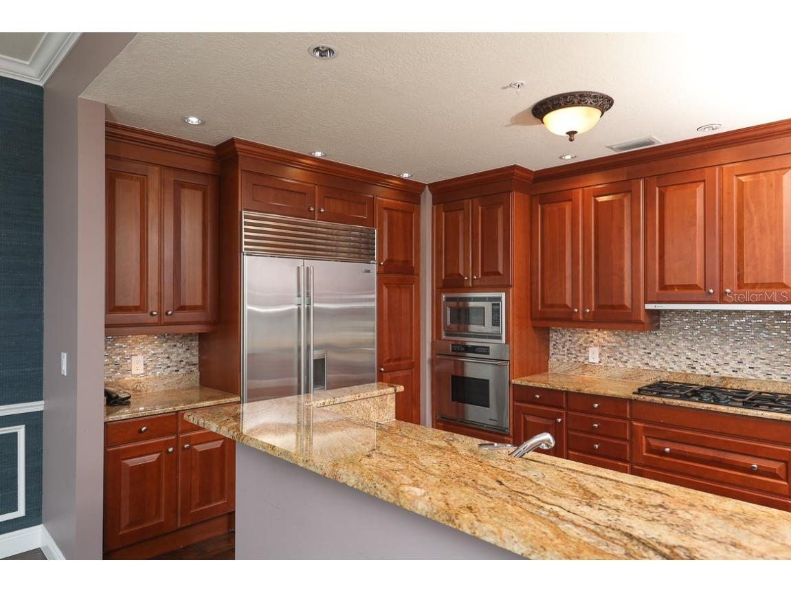 1300 Benjamin Franklin Drive #305 Sarasota FL 34236 A4594066 image17