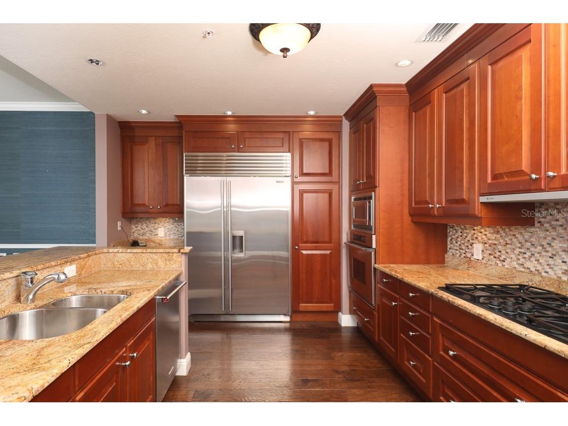 1300 Benjamin Franklin Drive #305 Sarasota FL 34236 A4594066 image18