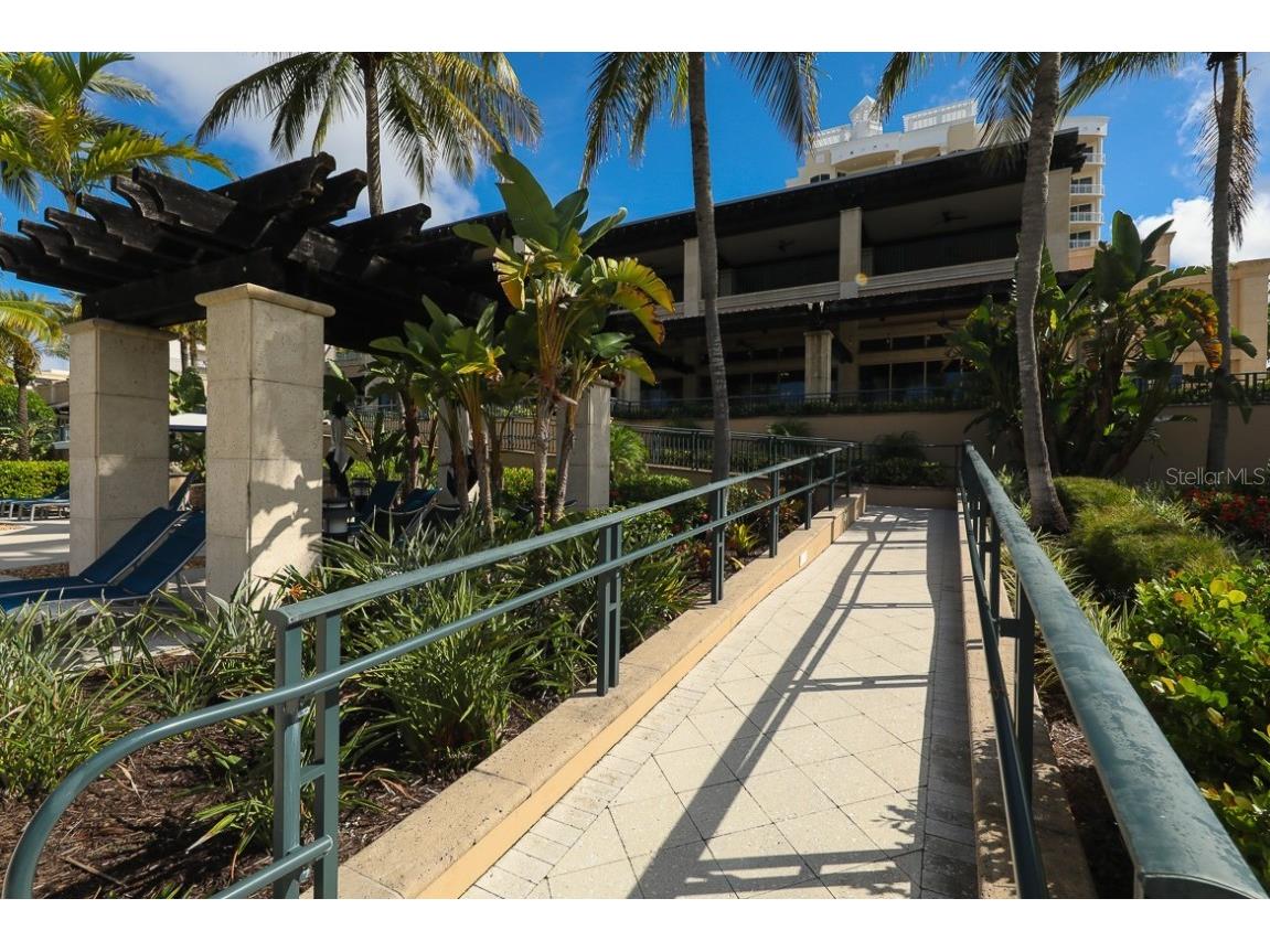 1300 Benjamin Franklin Drive #305 Sarasota FL 34236 A4594066 image36