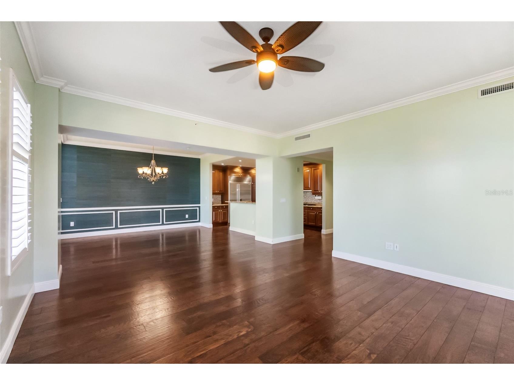 1300 Benjamin Franklin Drive #305 Sarasota FL 34236 A4679628 image10