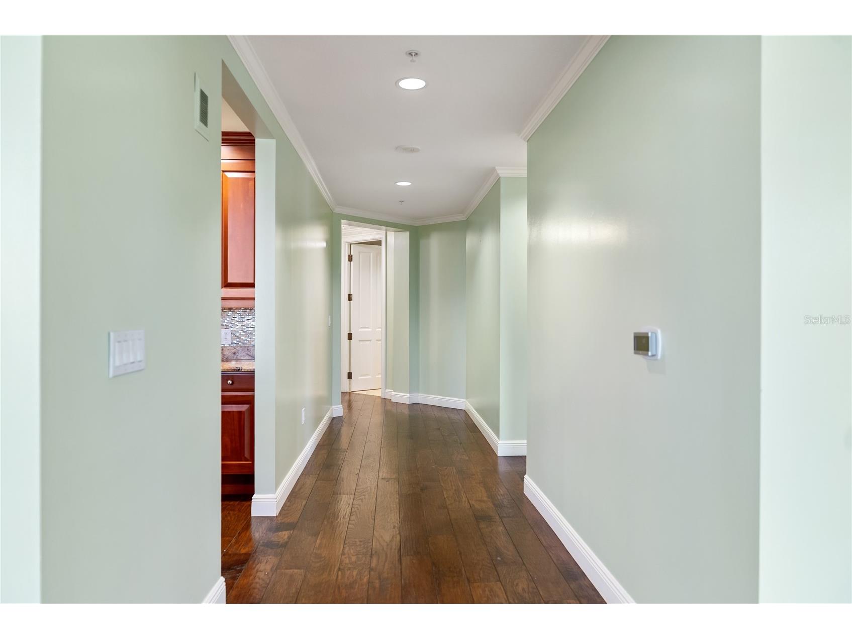 1300 Benjamin Franklin Drive #305 Sarasota FL 34236 A4679628 image27