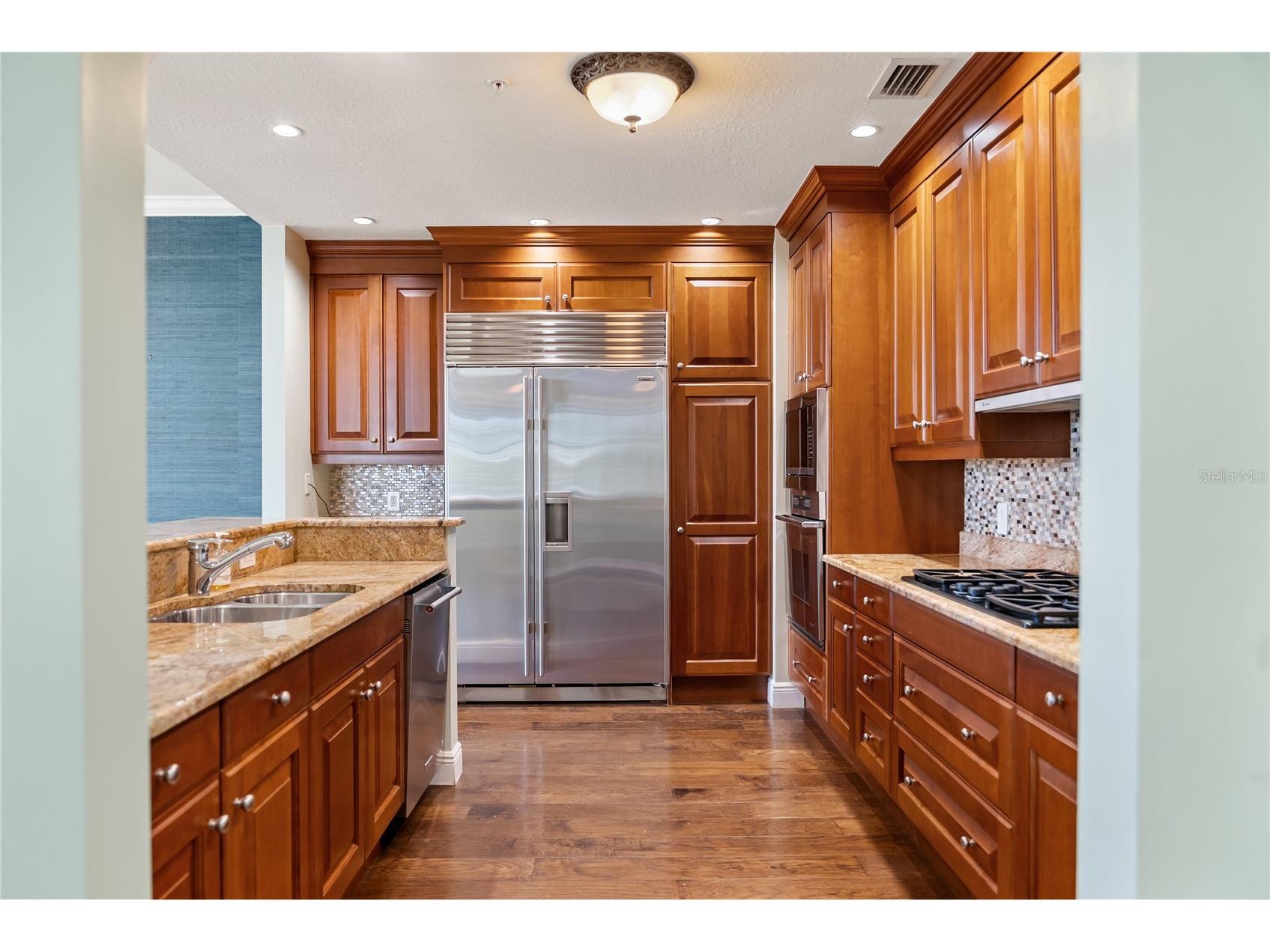 1300 Benjamin Franklin Drive #305 Sarasota FL 34236 A4679628 image6
