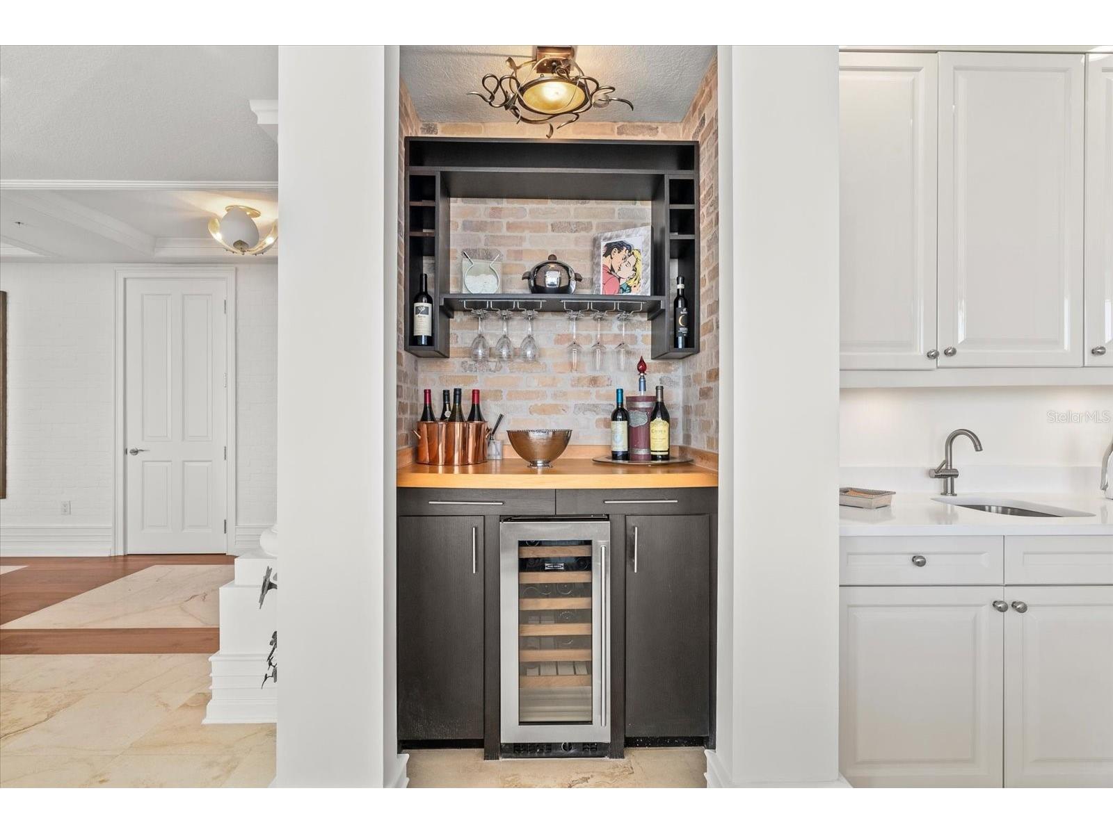 1300 Benjamin Franklin Drive #501 Sarasota FL 34236 - GULF OF MEXICO A4687309 image15