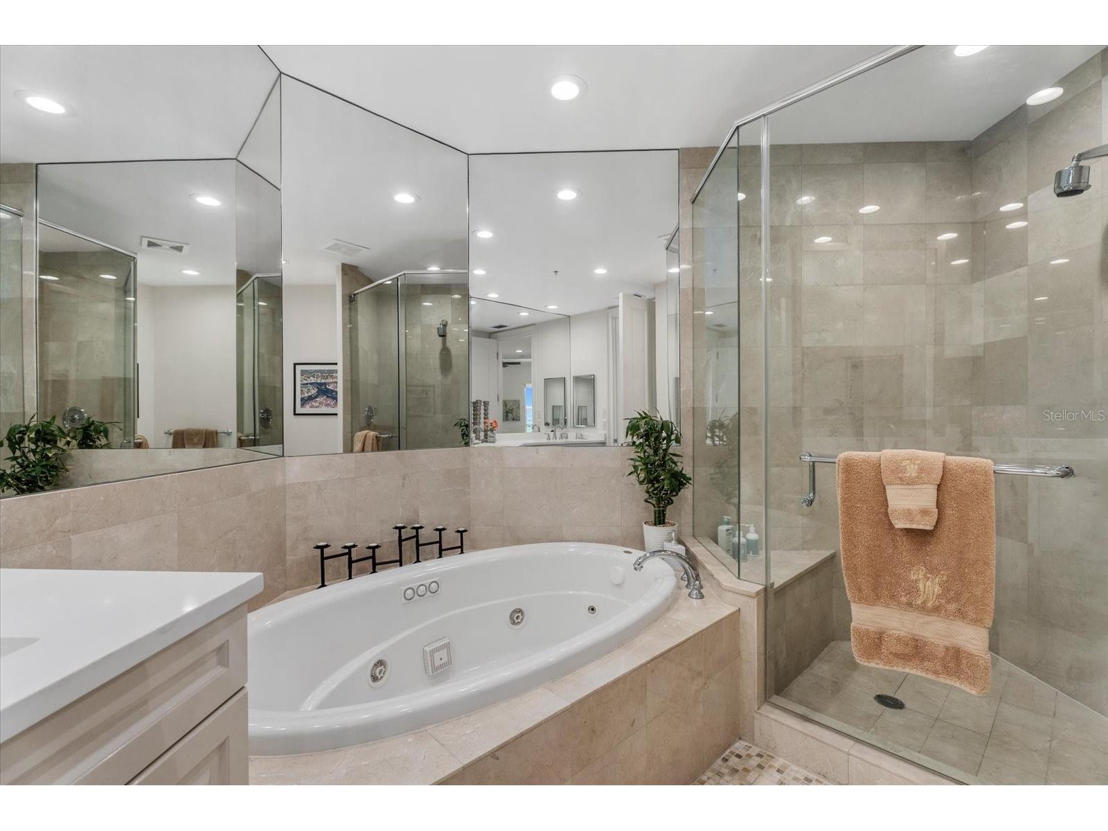 1300 Benjamin Franklin Drive #501 Sarasota FL 34236 - GULF OF MEXICO A4687309 image55