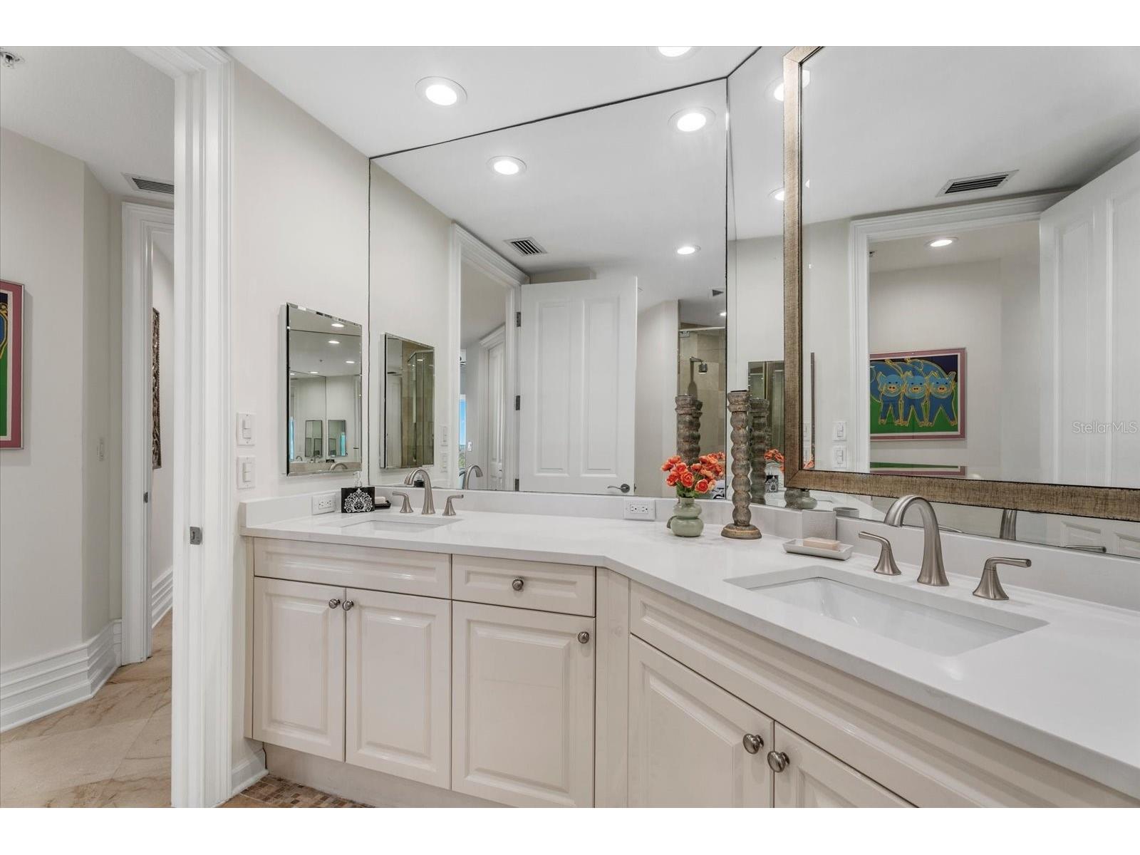1300 Benjamin Franklin Drive #501 Sarasota FL 34236 - GULF OF MEXICO A4687309 image57