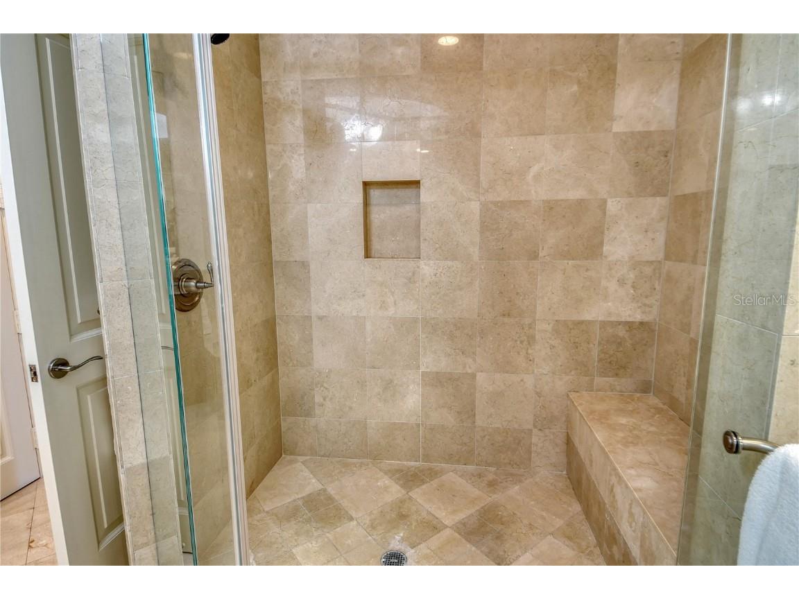 1300 Benjamin Franklin Drive #709 Sarasota FL 34236 - GULF OF AMERICA A4665895 image26