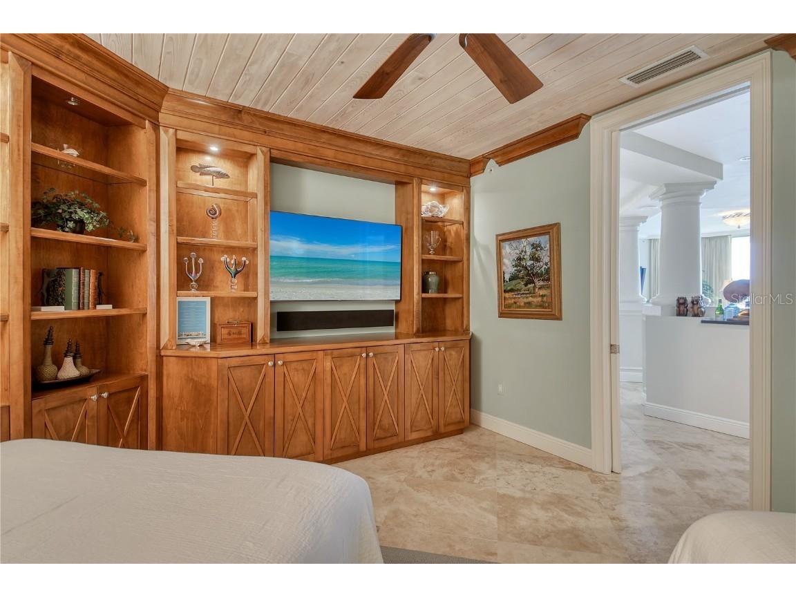 1300 Benjamin Franklin Drive #709 Sarasota FL 34236 - GULF OF AMERICA A4665895 image34