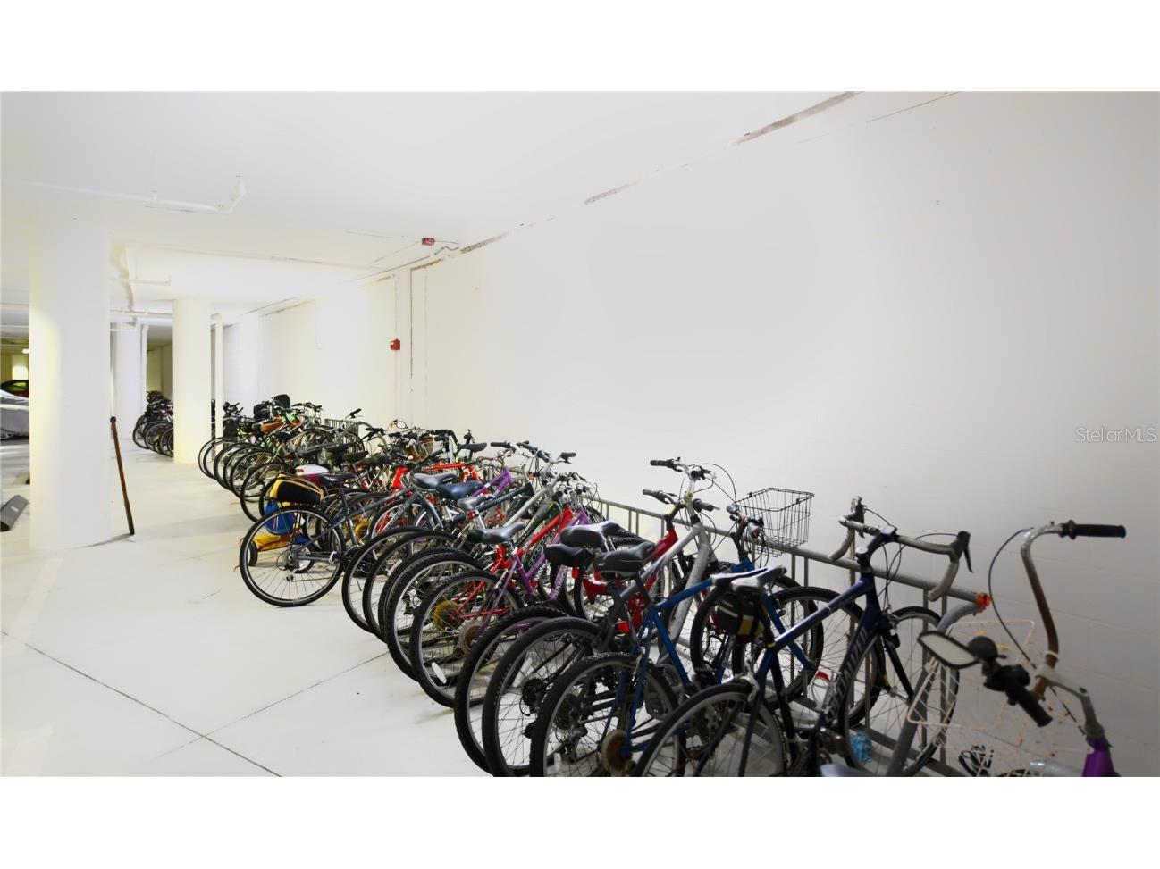 1300 Benjamin Franklin Drive #709 Sarasota FL 34236 - GULF OF AMERICA A4665895 image41