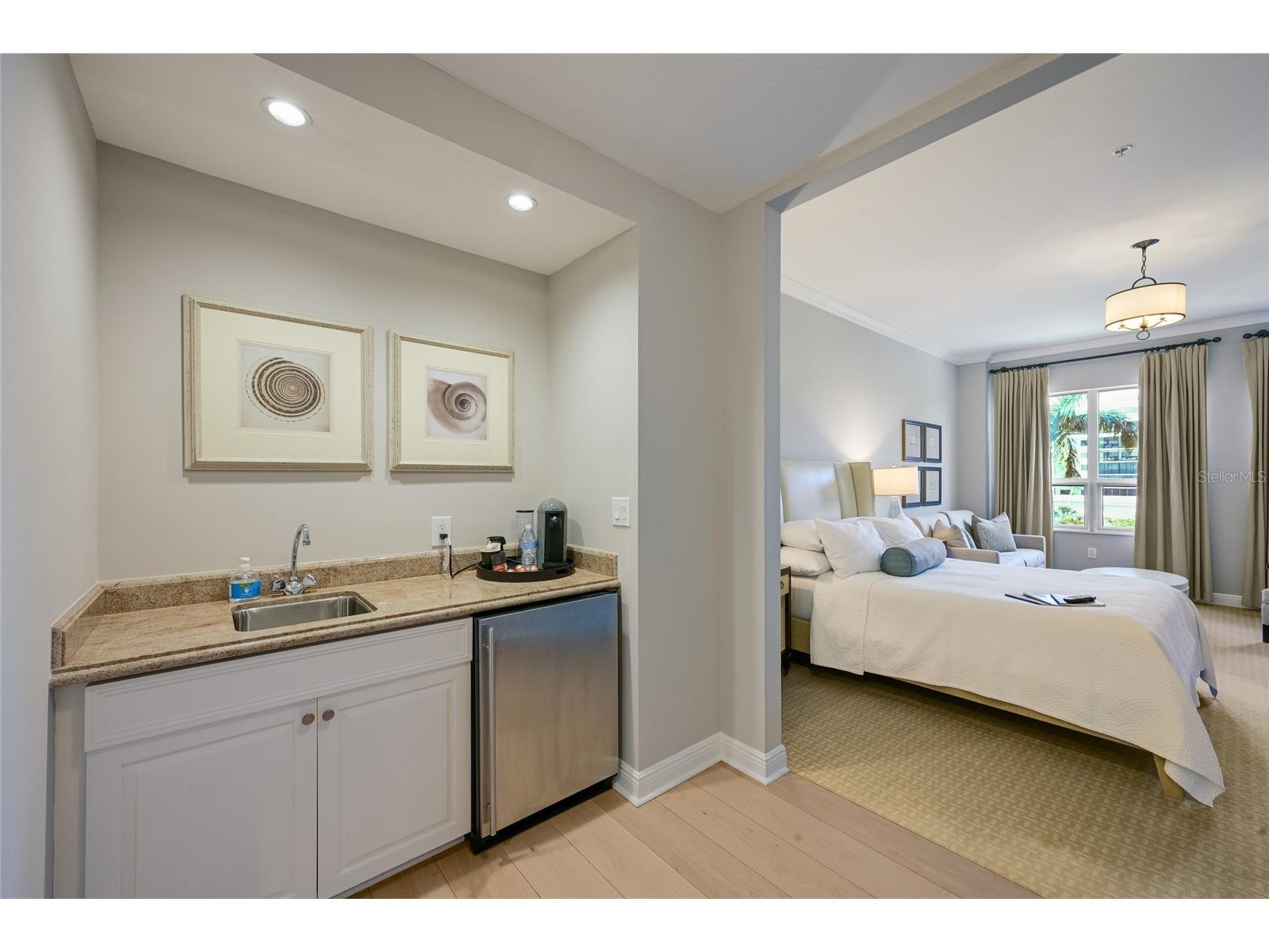 1300 Benjamin Franklin Drive #809 Sarasota FL 34236 - GULF OF MEXICO SARASOTA BAY A4679860 image62