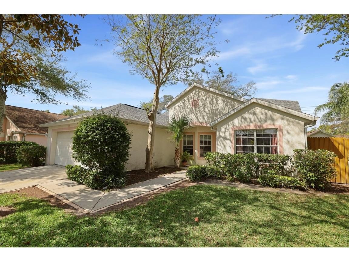 1300 Bluffs Circle Dunedin FL 34698 U8235823 image1