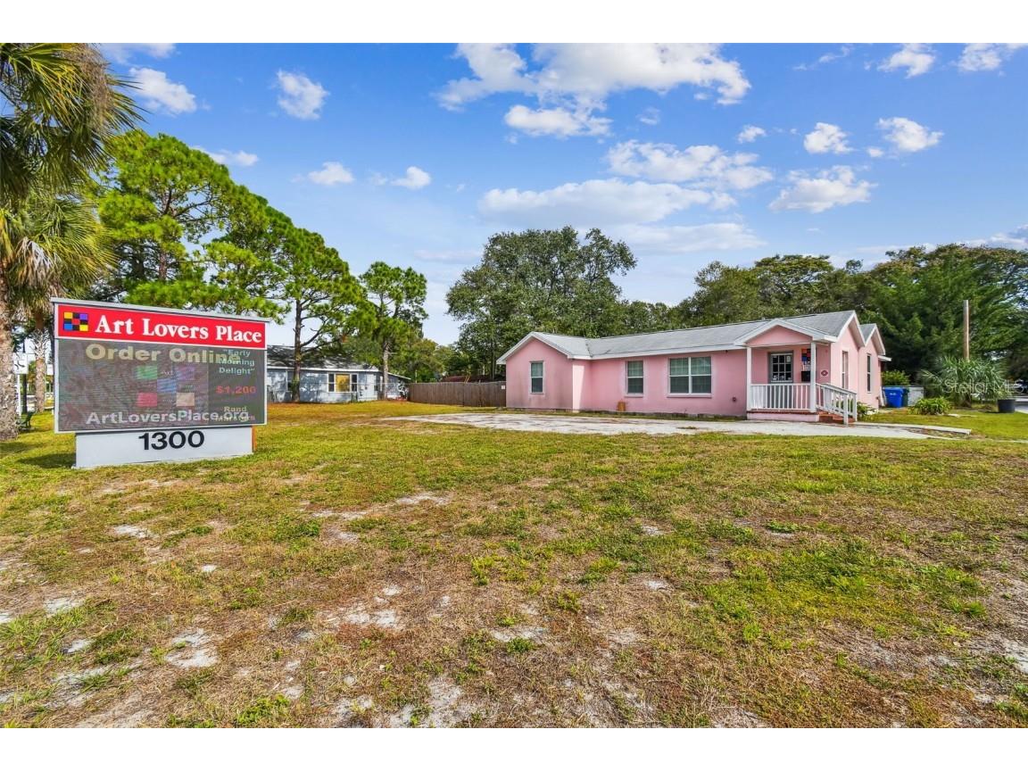 1300 Clearwater Largo Road N Largo FL 33770 U8182944 image1