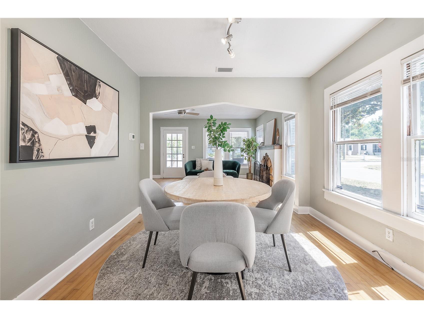 1300 E Henry Avenue Tampa FL 33604 TB8473037 image12