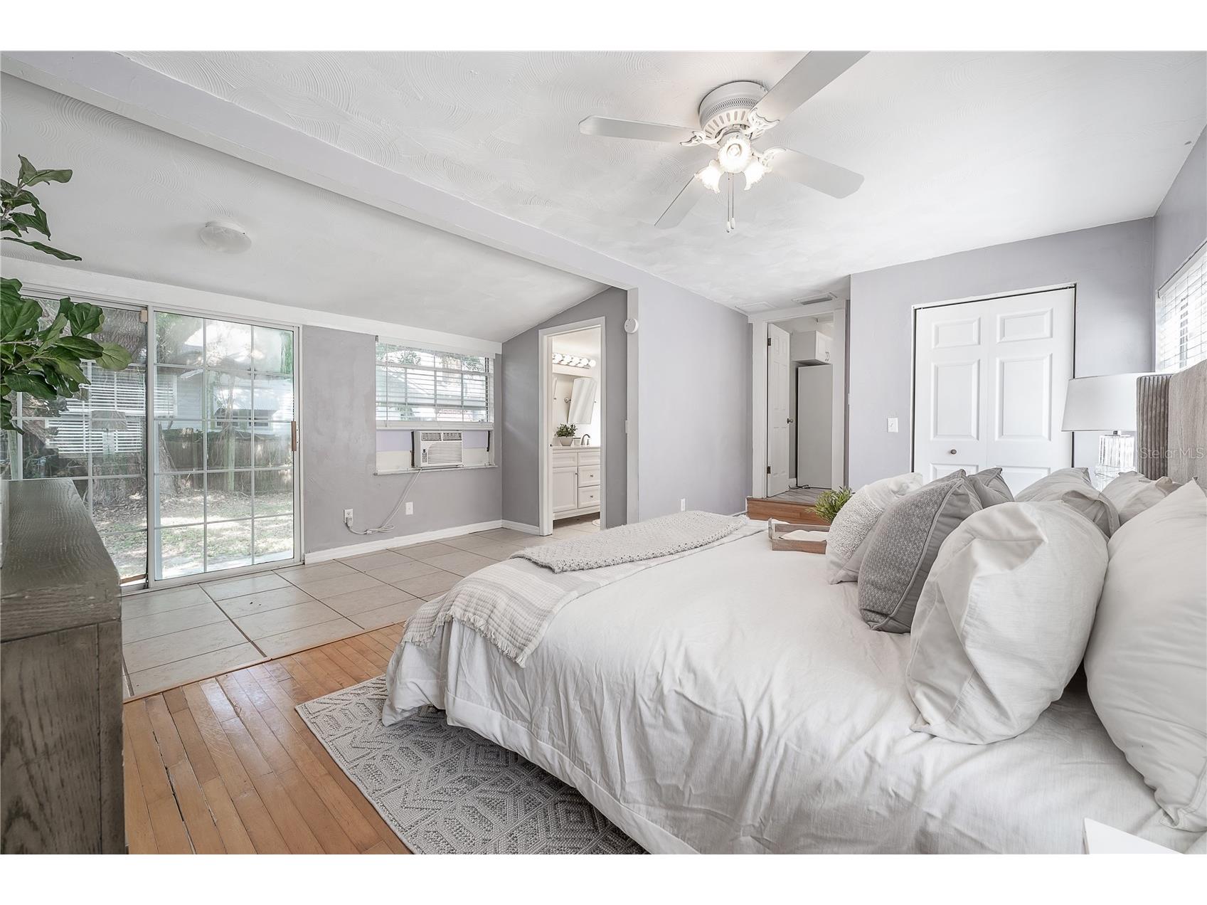 1300 E Henry Avenue Tampa FL 33604 TB8473037 image30