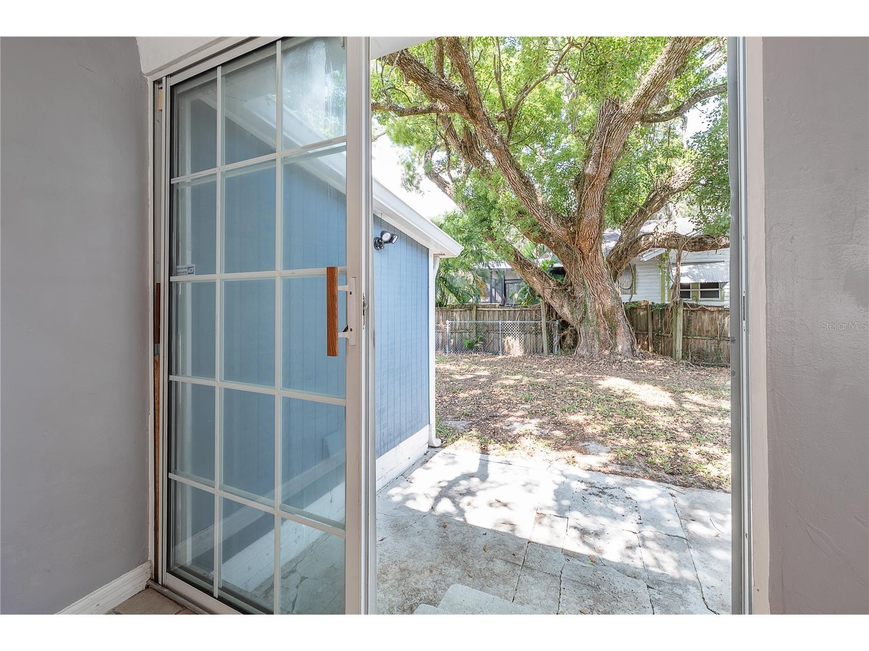 1300 E Henry Avenue Tampa FL 33604 TB8473037 image35