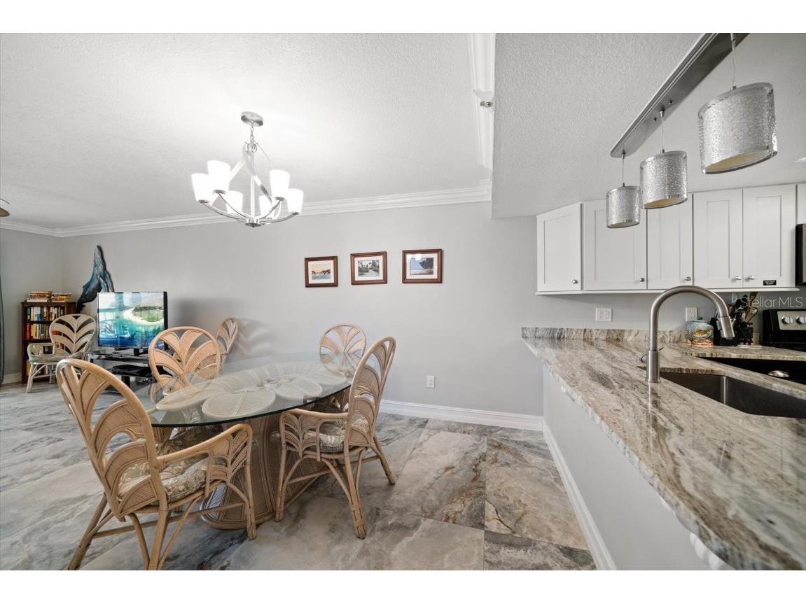 1300 Gulf Boulevard #202 Indian Rocks Beach FL 33785 - GULF TB8442690 image16