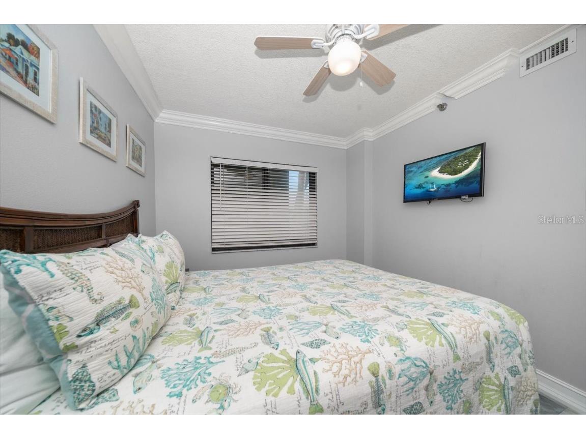 1300 Gulf Boulevard #202 Indian Rocks Beach FL 33785 - GULF TB8442690 image29