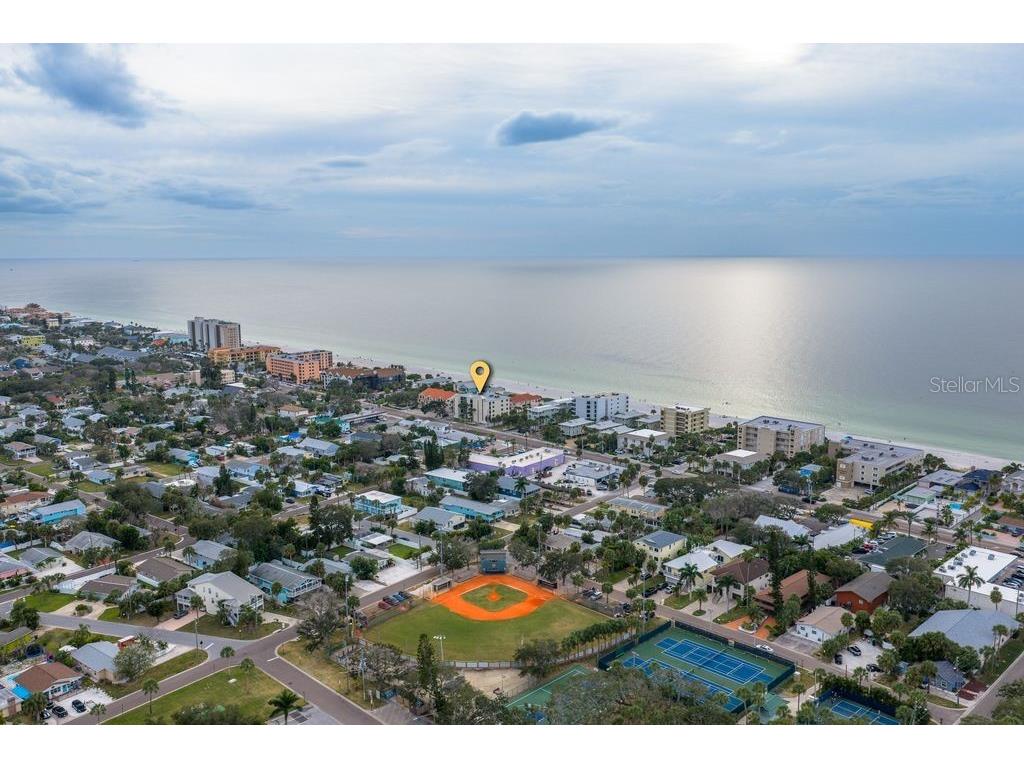 1300 Gulf Boulevard #202 Indian Rocks Beach FL 33785 - GULF TB8442690 image36