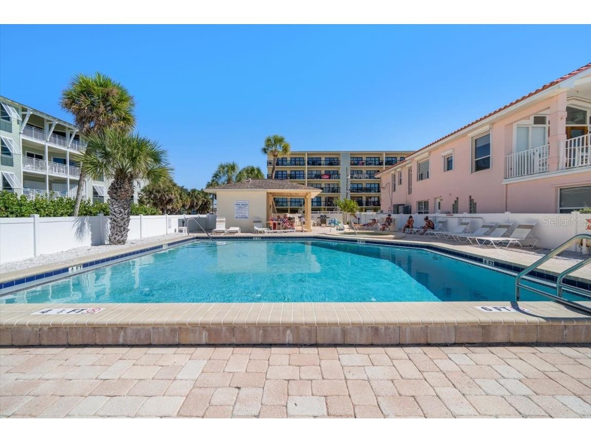 1300 Gulf Boulevard #202 Indian Rocks Beach FL 33785 - GULF TB8442690 image40