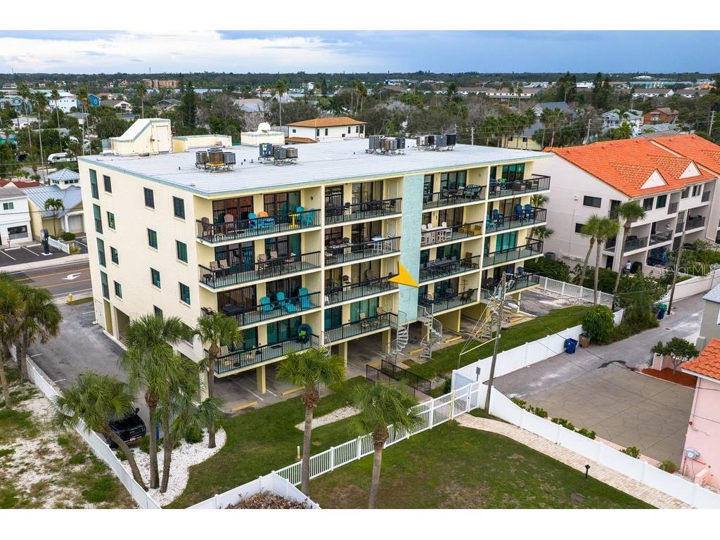 1300 Gulf Boulevard #202 Indian Rocks Beach FL 33785 - GULF TB8442690 image41