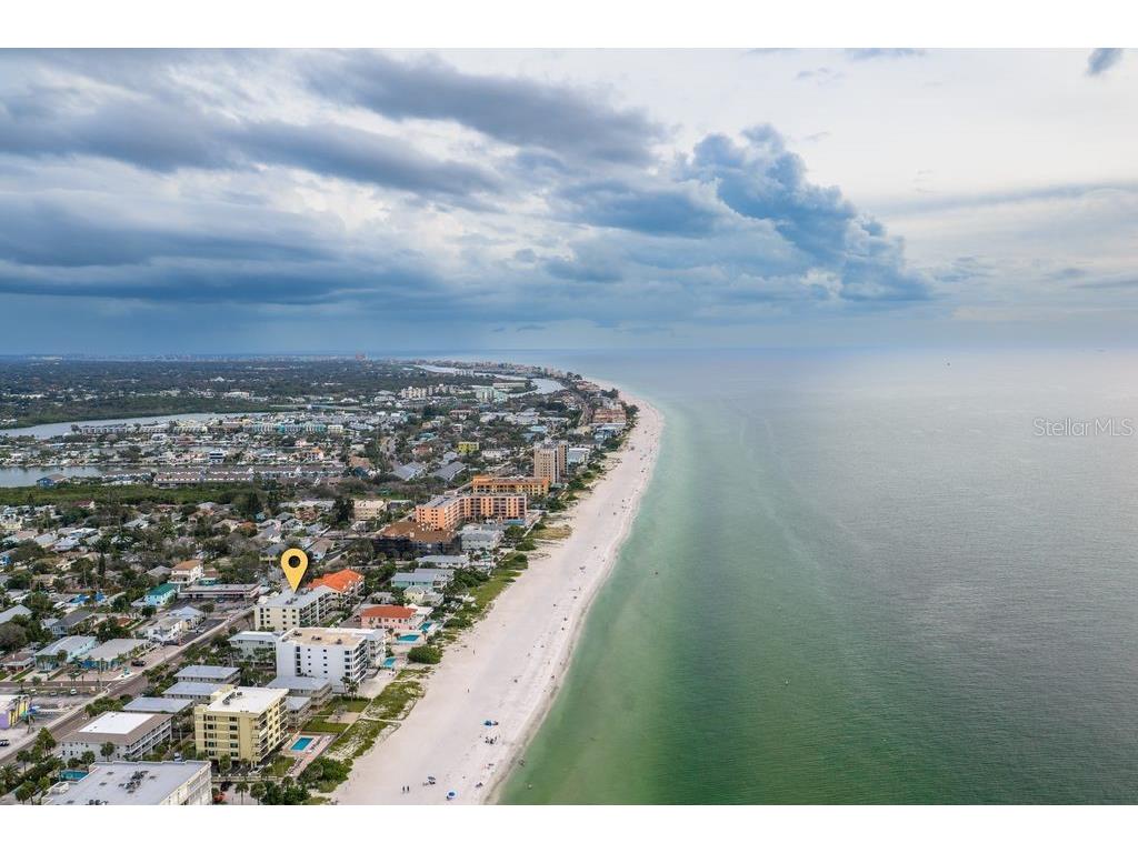 1300 Gulf Boulevard #202 Indian Rocks Beach FL 33785 - GULF TB8442690 image48