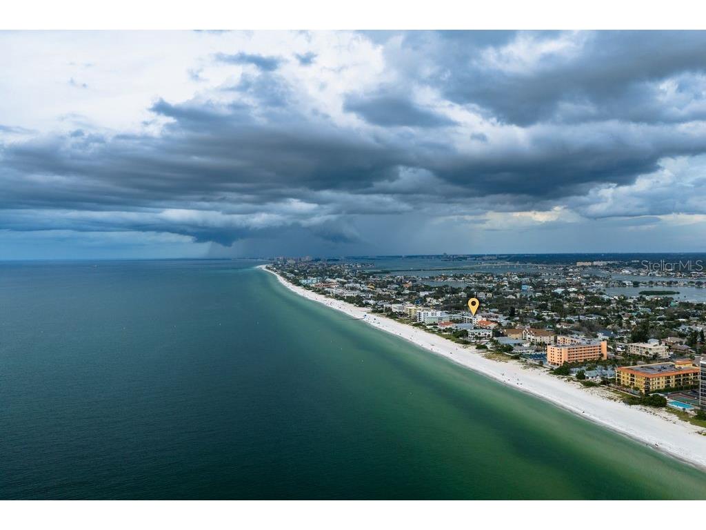 1300 Gulf Boulevard #202 Indian Rocks Beach FL 33785 - GULF TB8442690 image52
