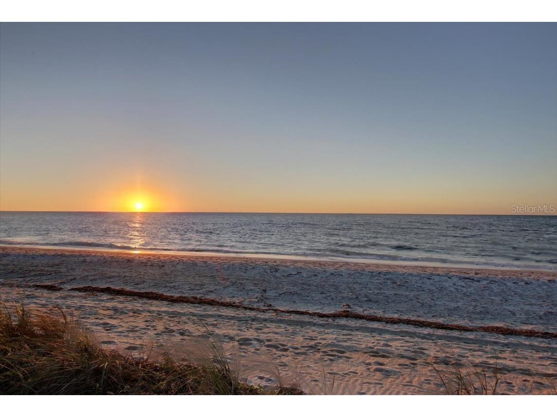 1300 Gulf Boulevard #202 Indian Rocks Beach FL 33785 - GULF TB8442690 image6
