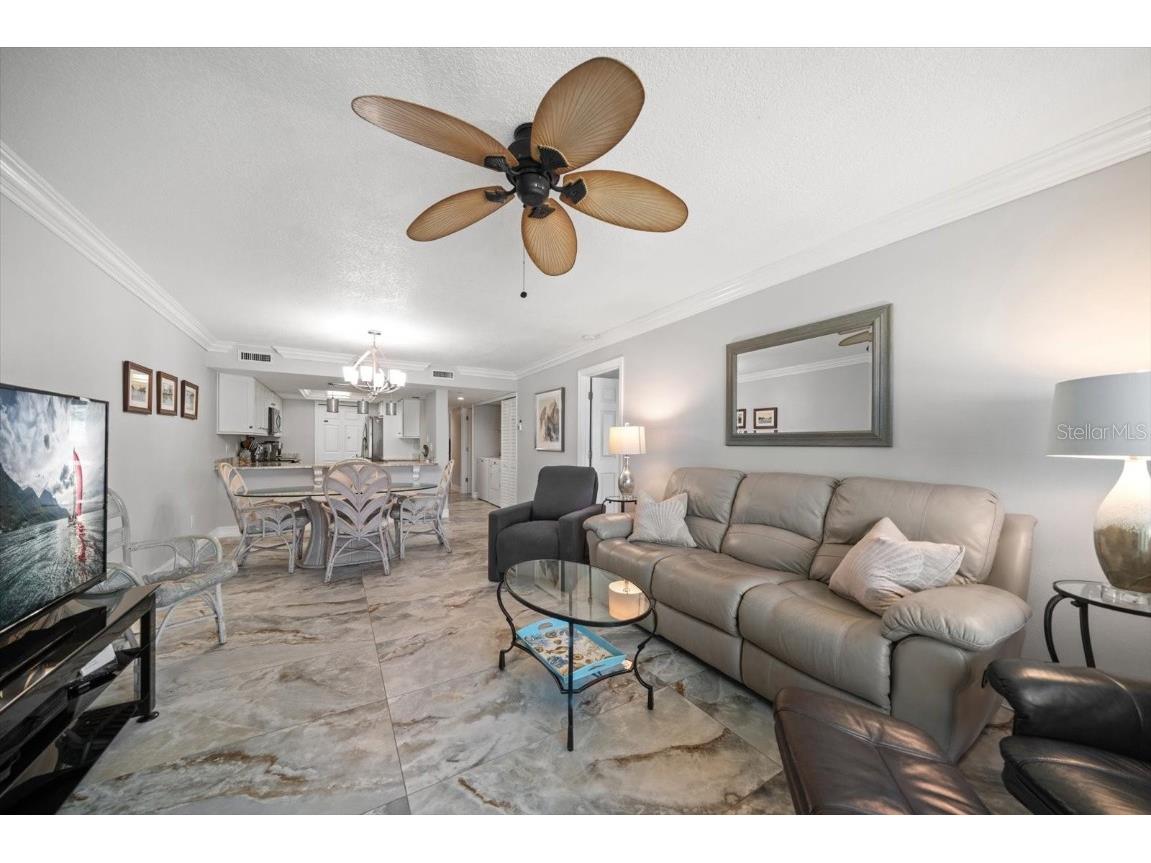 1300 Gulf Boulevard #202 Indian Rocks Beach FL 33785 - GULF TB8442690 image9