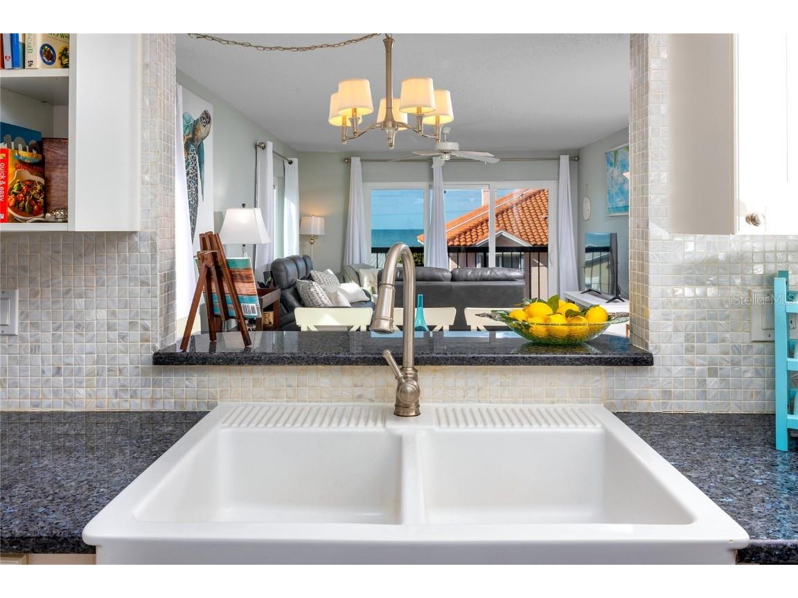 1300 Gulf Boulevard #301 Indian Rocks Beach FL 33785 - GULF OF MEXICO TB8457802 image4