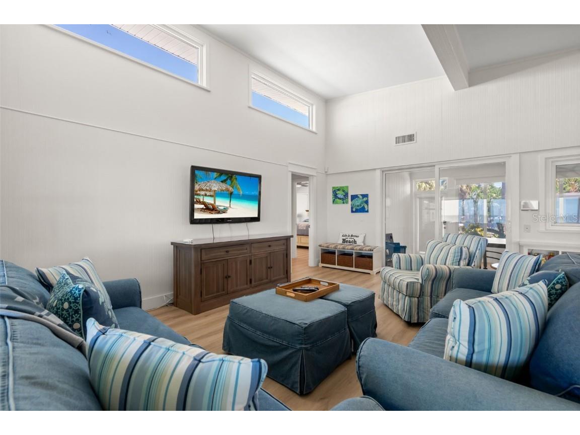 1300 Gulf Boulevard Belleair Beach FL 33786 - GULF OF MEXICO TB8441750 image17