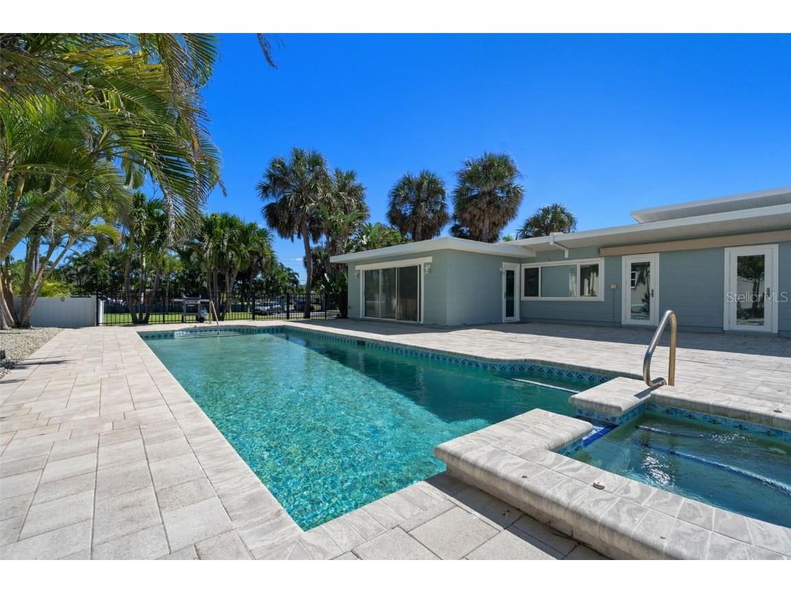 1300 Gulf Boulevard Belleair Beach FL 33786 - GULF OF MEXICO TB8441750 image44