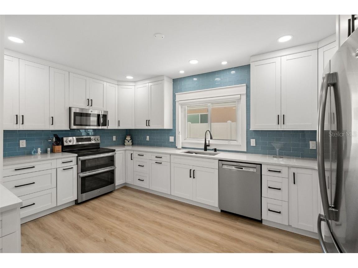 1300 Gulf Boulevard Belleair Beach FL 33786 - GULF OF MEXICO TB8441750 image5