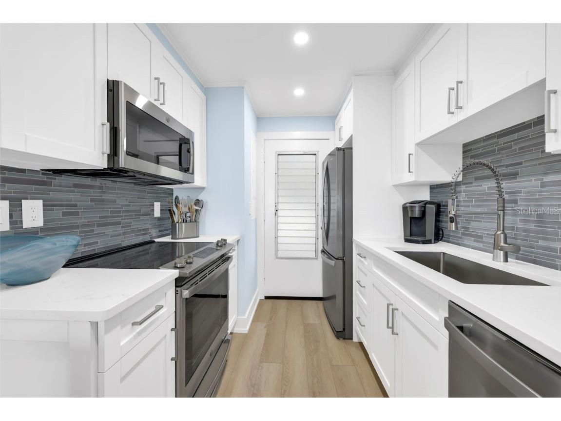 1300 Gulf Shore Boulevard N #700 Naples FL 34102 A4659625 image4