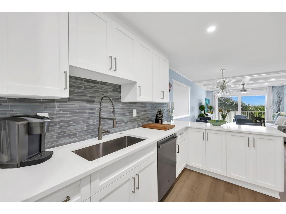 1300 Gulf Shore Boulevard N #700 Naples FL 34102 A4659625 image5