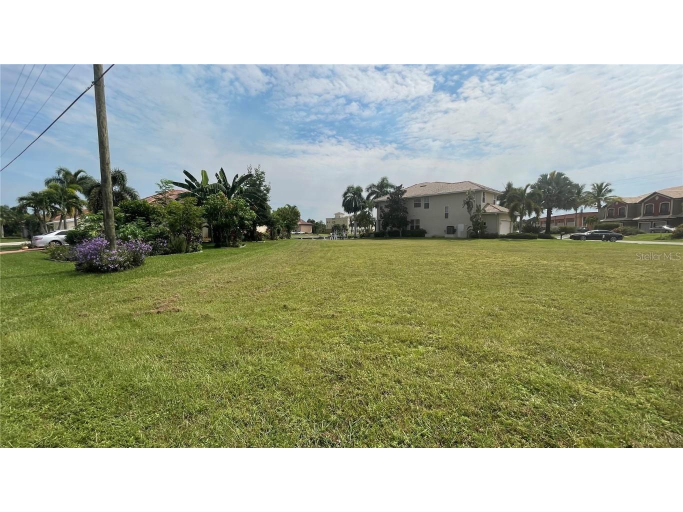 1300 Mediterranean Drive Punta Gorda FL 33950 C7469839 image1