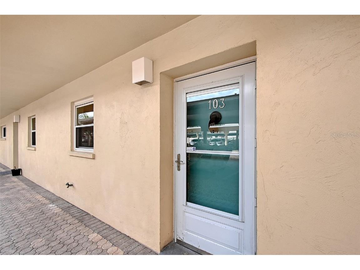 1300 N Portofino Drive #103 Sarasota FL 34242 A4655599 image3