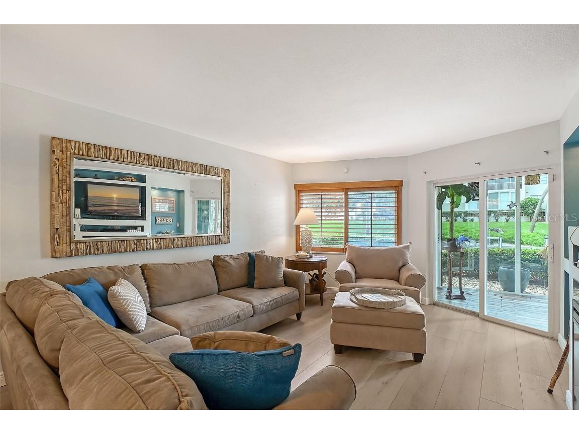 1300 N Portofino Drive #103 Sarasota FL 34242 A4655599 image5