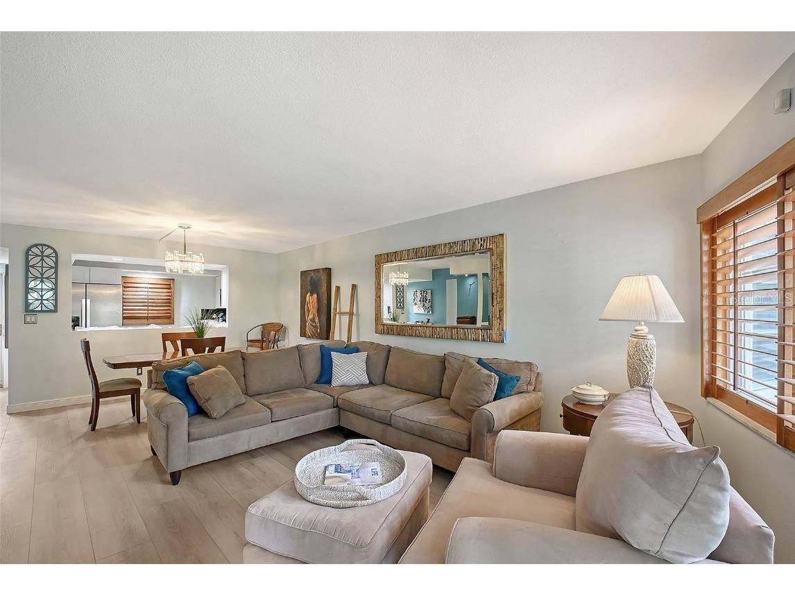 1300 N Portofino Drive #103 Sarasota FL 34242 A4655599 image7