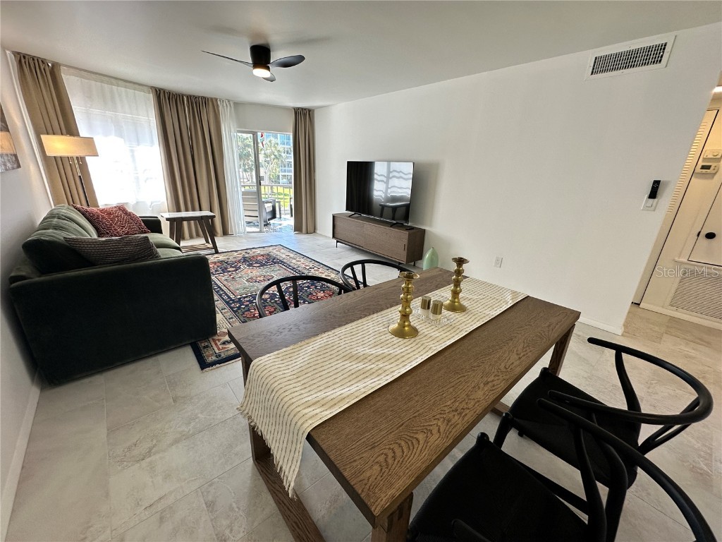 1300 N Portofino Drive #205 Sarasota FL 34242 A4648832 image12