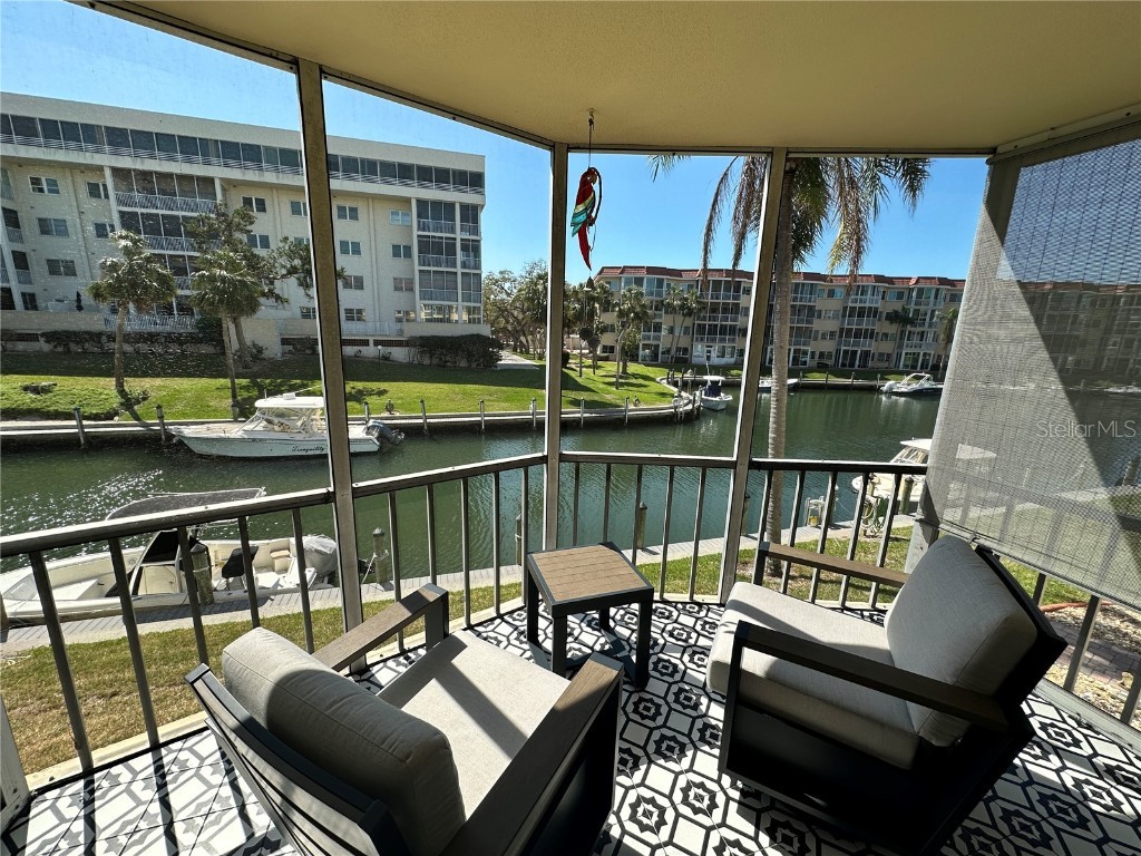 1300 N Portofino Drive #205 Sarasota FL 34242 A4648832 image14